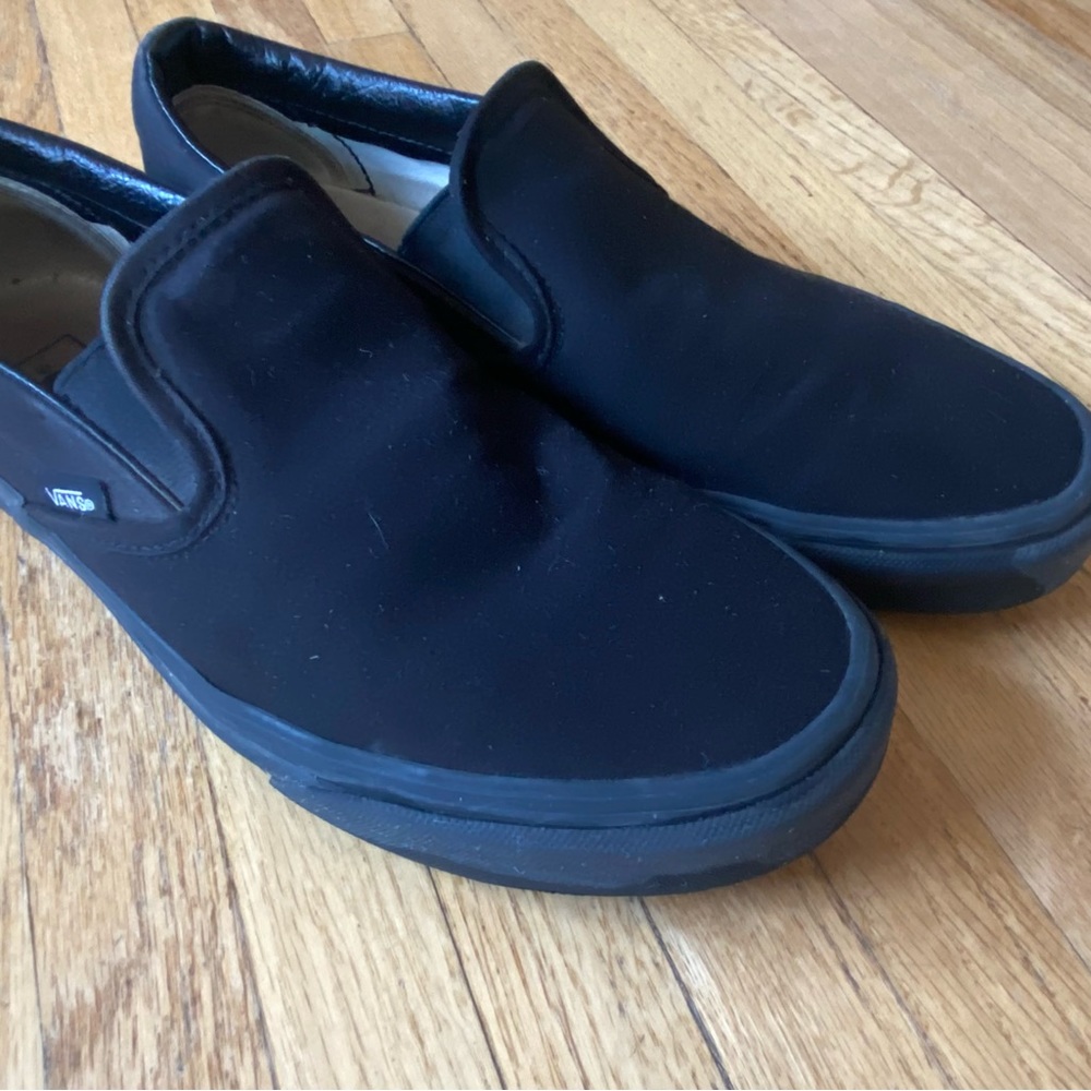 Vans All Black Classic Slip-On